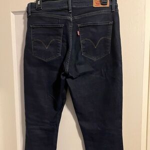 Dark blue women’s Levis